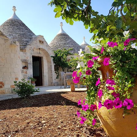 Almapetra Trulli Resort Локоротондо Екстериор снимка