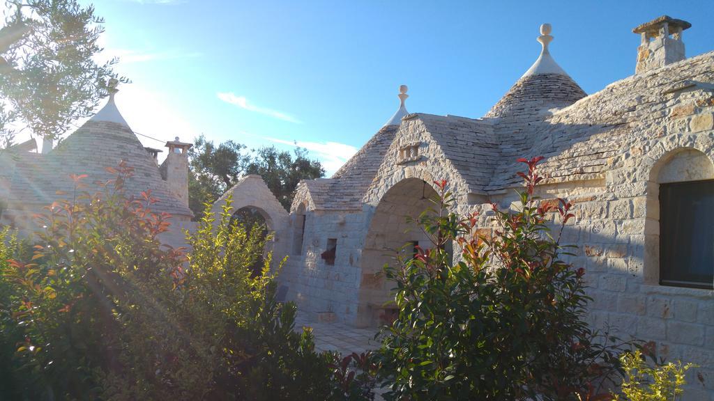 Almapetra Trulli Resort Локоротондо Екстериор снимка