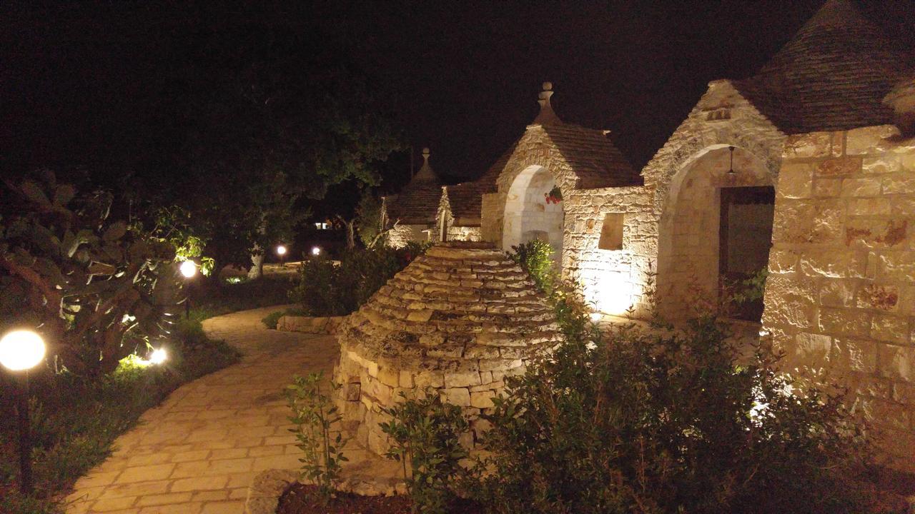 Almapetra Trulli Resort Локоротондо Екстериор снимка