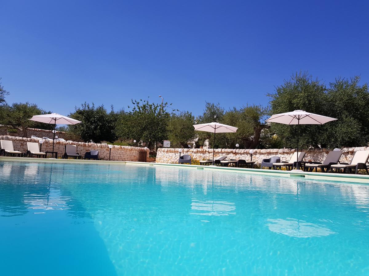 Almapetra Trulli Resort Локоротондо Екстериор снимка