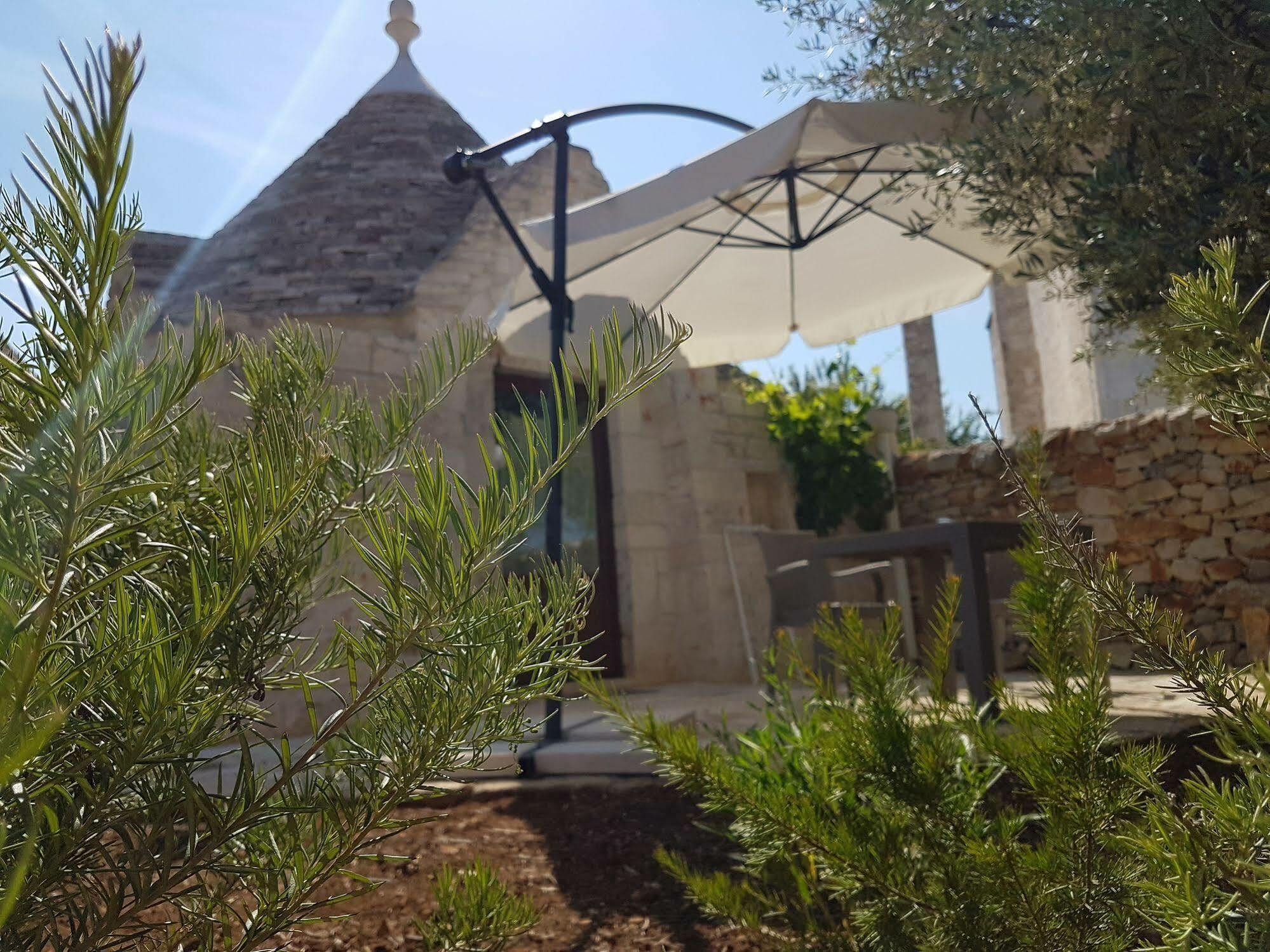 Almapetra Trulli Resort Локоротондо Екстериор снимка