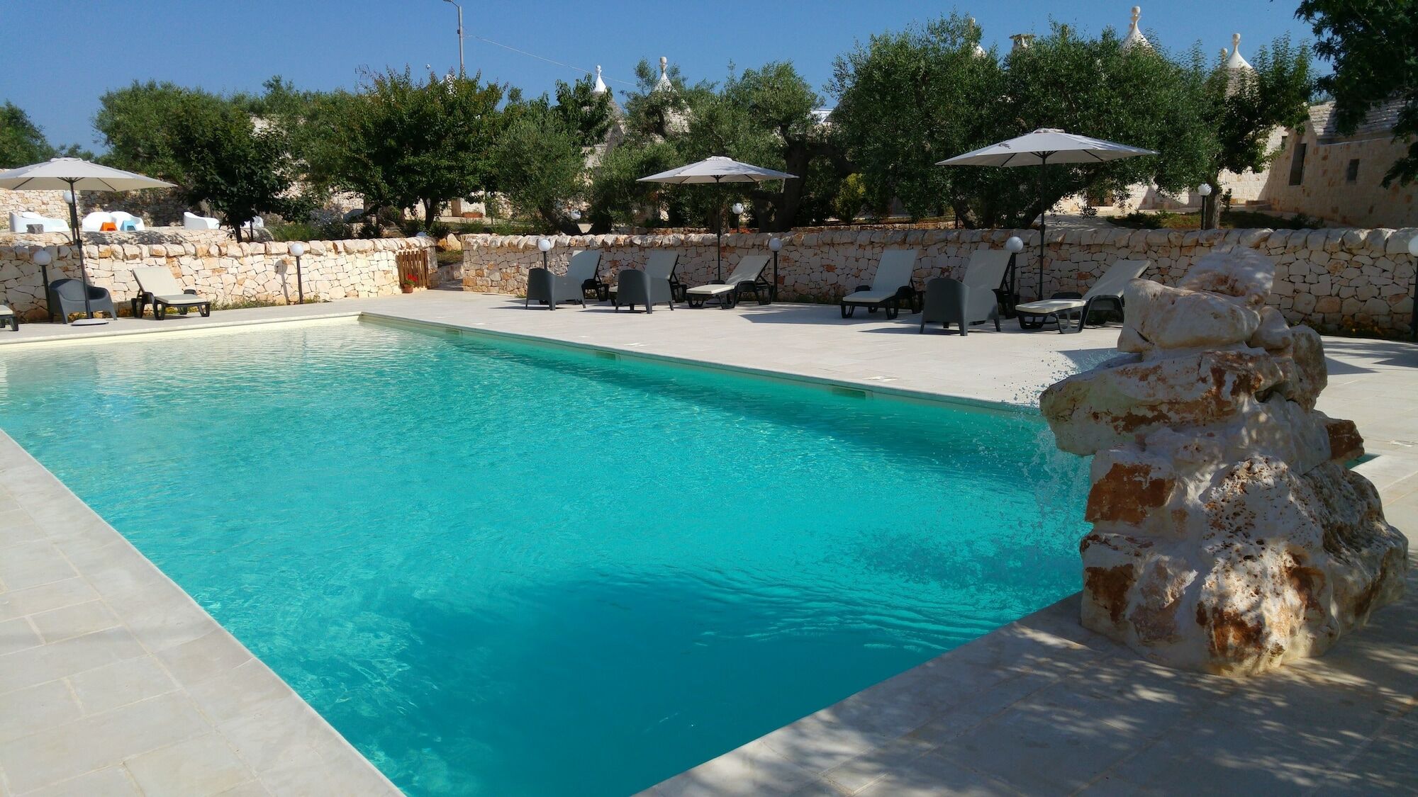 Almapetra Trulli Resort Локоротондо Екстериор снимка